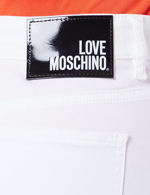 Jean femme Love Moschino taille WQ47780S3795. 40